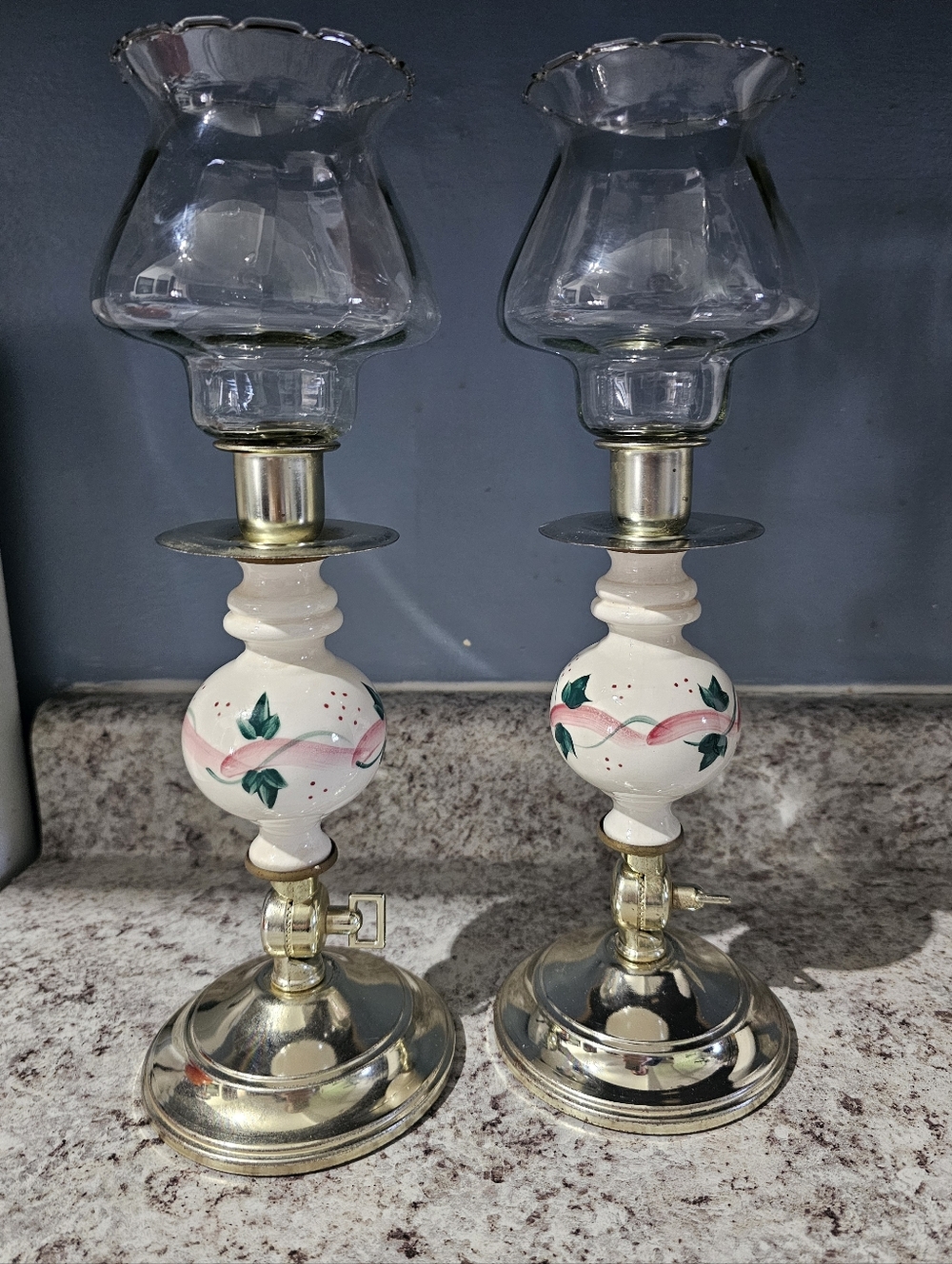 Homco 1105 Ivy and Ribbon Cream Ceramic Candle Lamp Brass Plated Sconce 8.5" VtG
